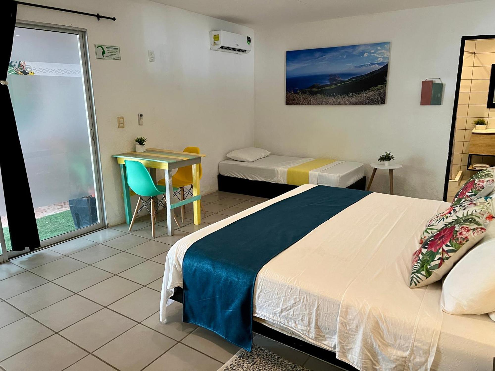 Ocean Lovers Hostel & Apartments Таганга Екстер'єр фото